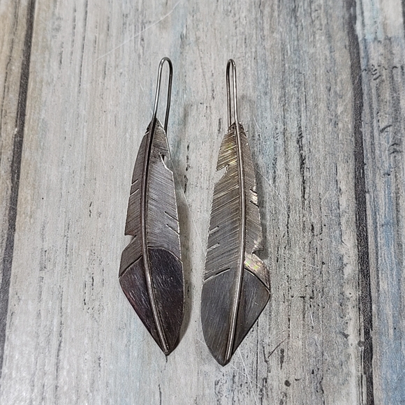 Sterling Feathers Earrings. - Picture 7 of 9